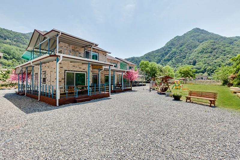 단양 미소와여유펜션 (Danyang Smile and Leisure Pension)