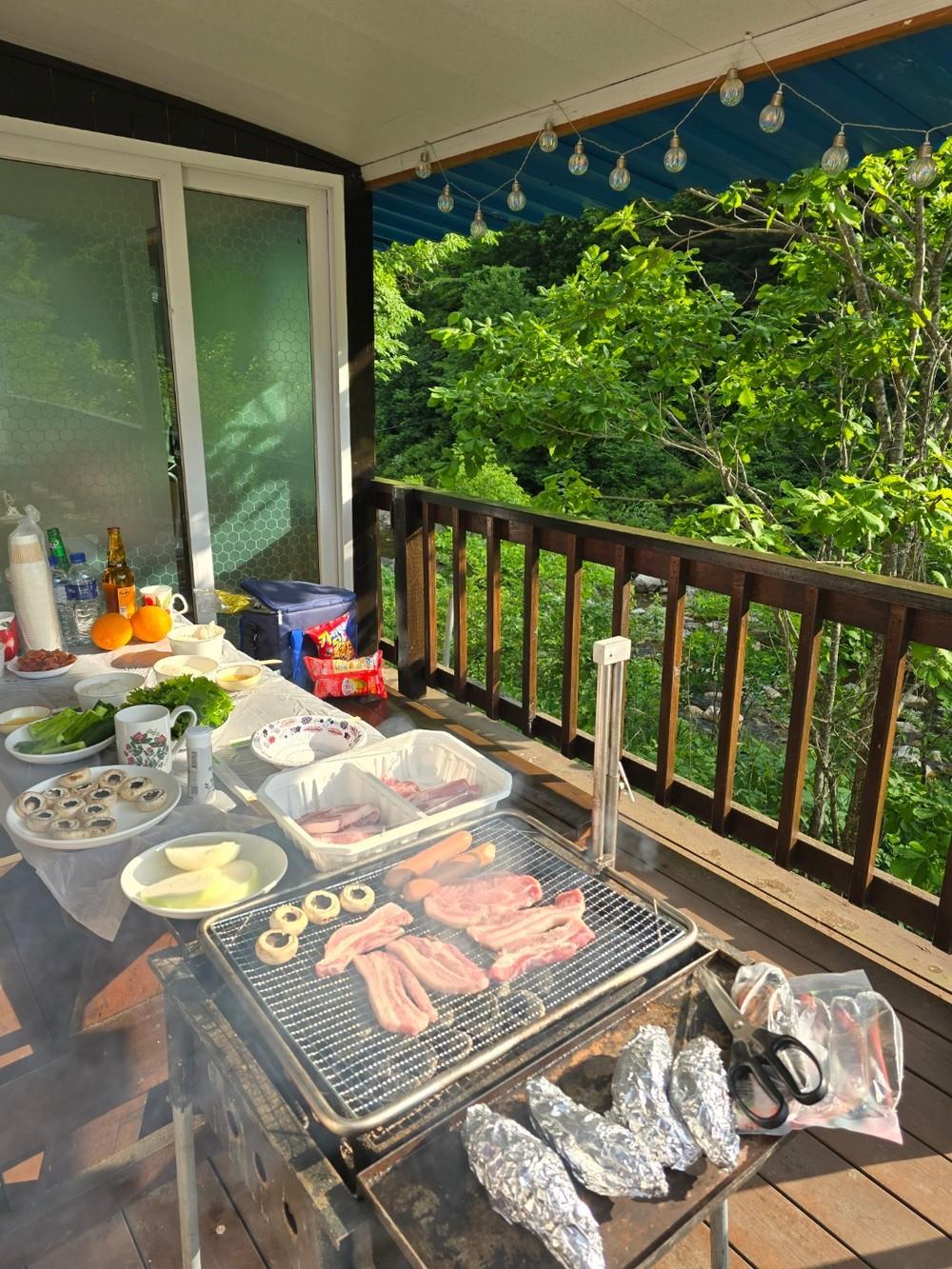 흥정계곡 409 펜션 (Heungjeong Valley 409 Pension)