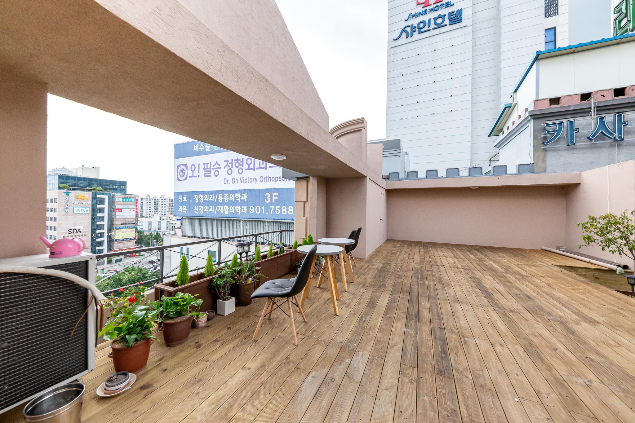 순천 YAJA 순천조례점 (Suncheon YAJA Suncheon Jorye Branch)