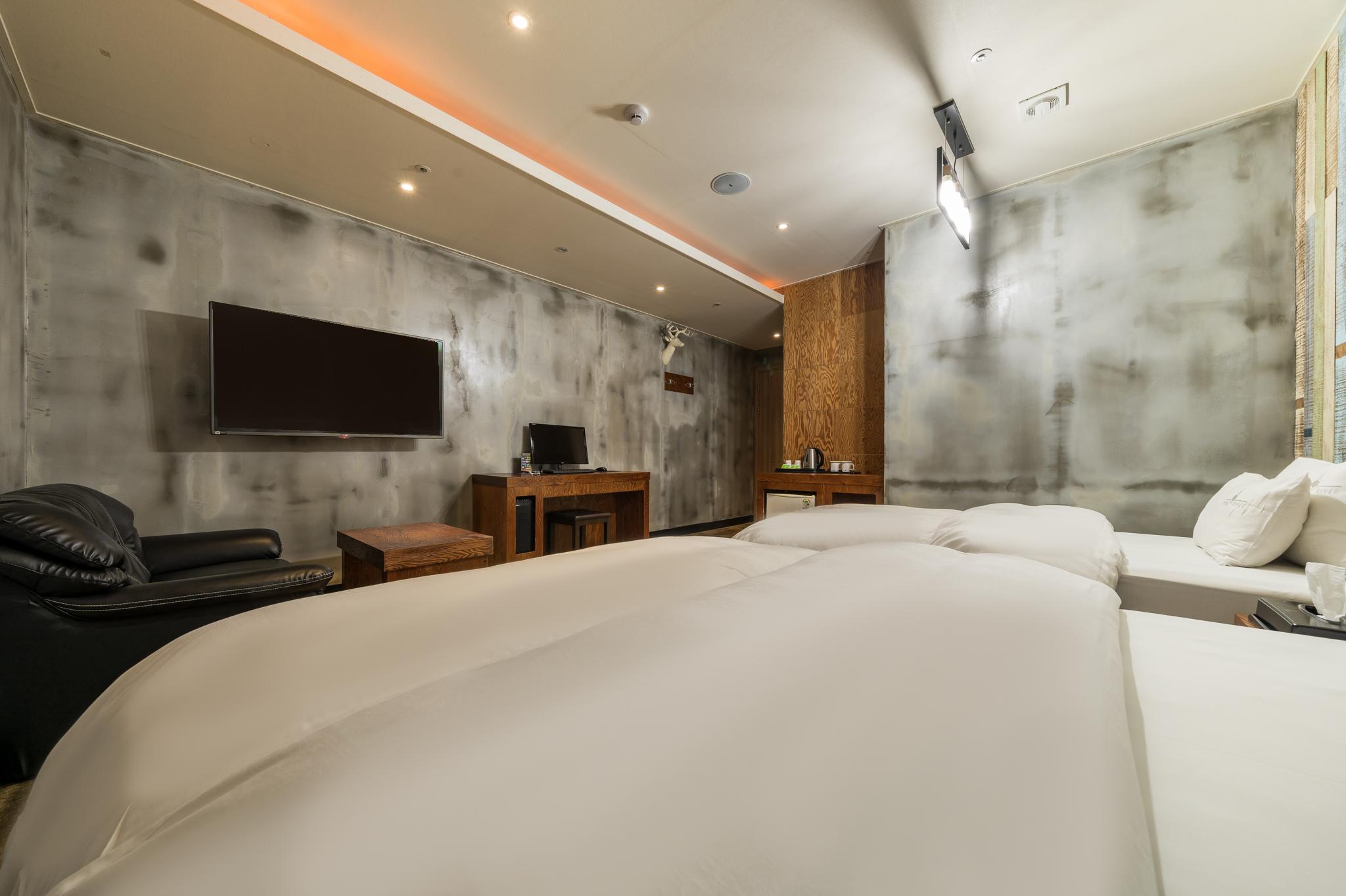 충주 리버 관광 호텔 (Chungju River Tourist Hotel)