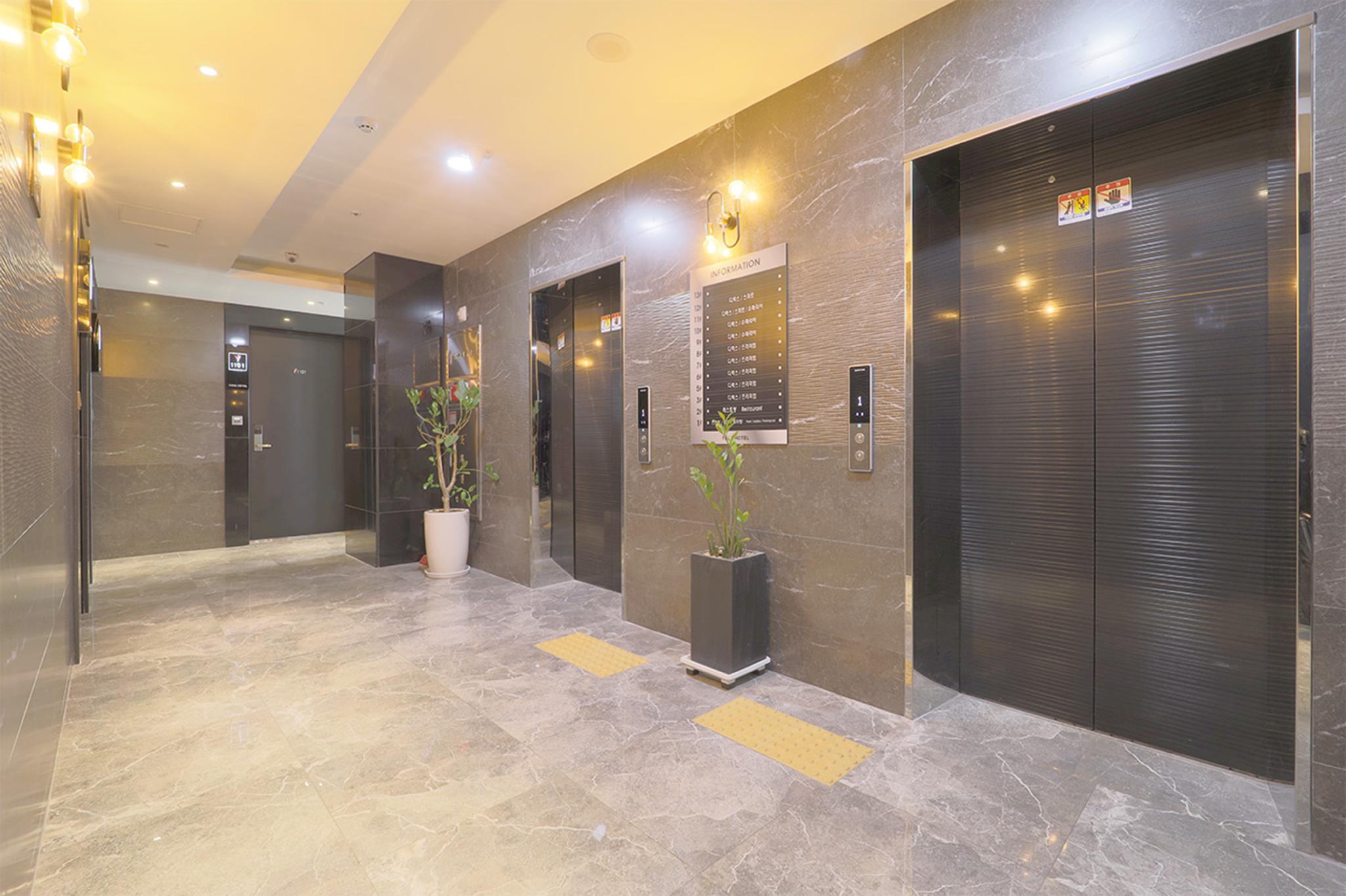 호텔 유나 비즈니스 (Hotel YUNA Business)