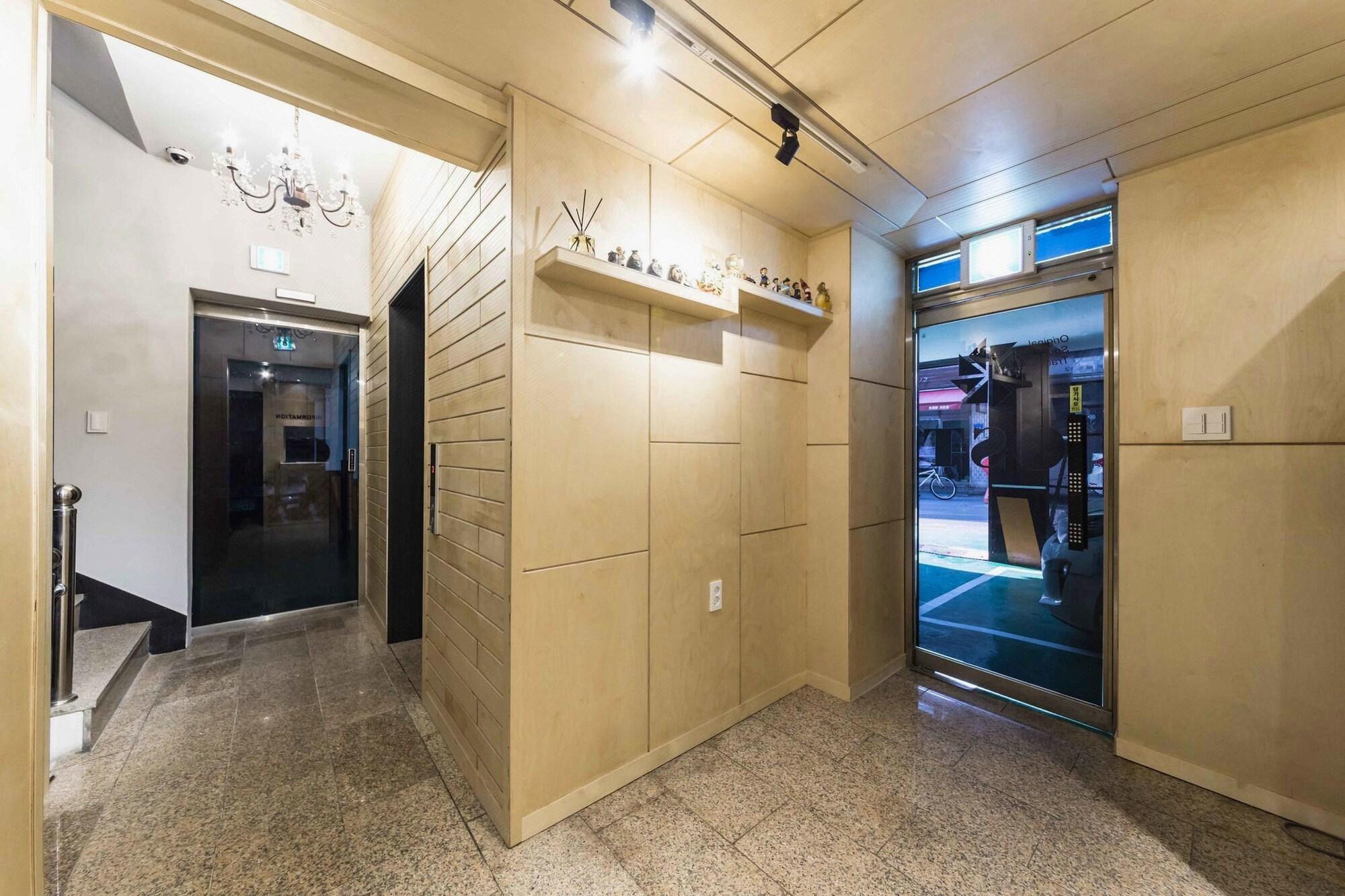 OST 호텔 (OST Hotel)