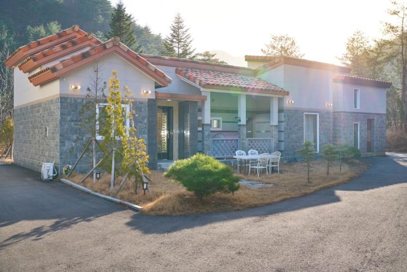 강릉 강산애 펜션 (Gangneung Kangsanae Pension)