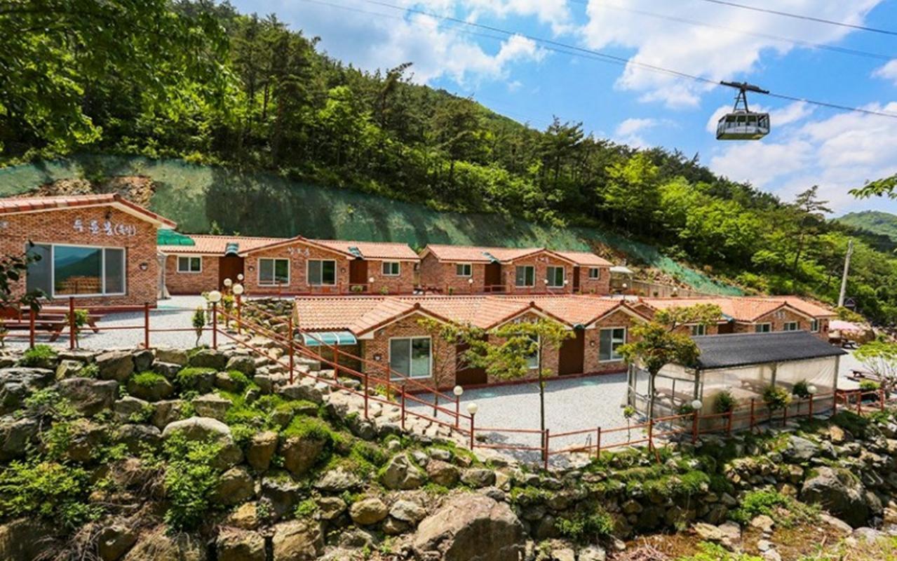 두륜산 관광 펜션 (Haenam Duryunsan Tourist Pension)