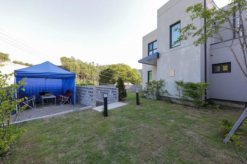 홍천 오캄럭스클럽펜션&키즈풀빌라 (Hongcheon Okam Lux Club Pension And Kids Pool Villa)