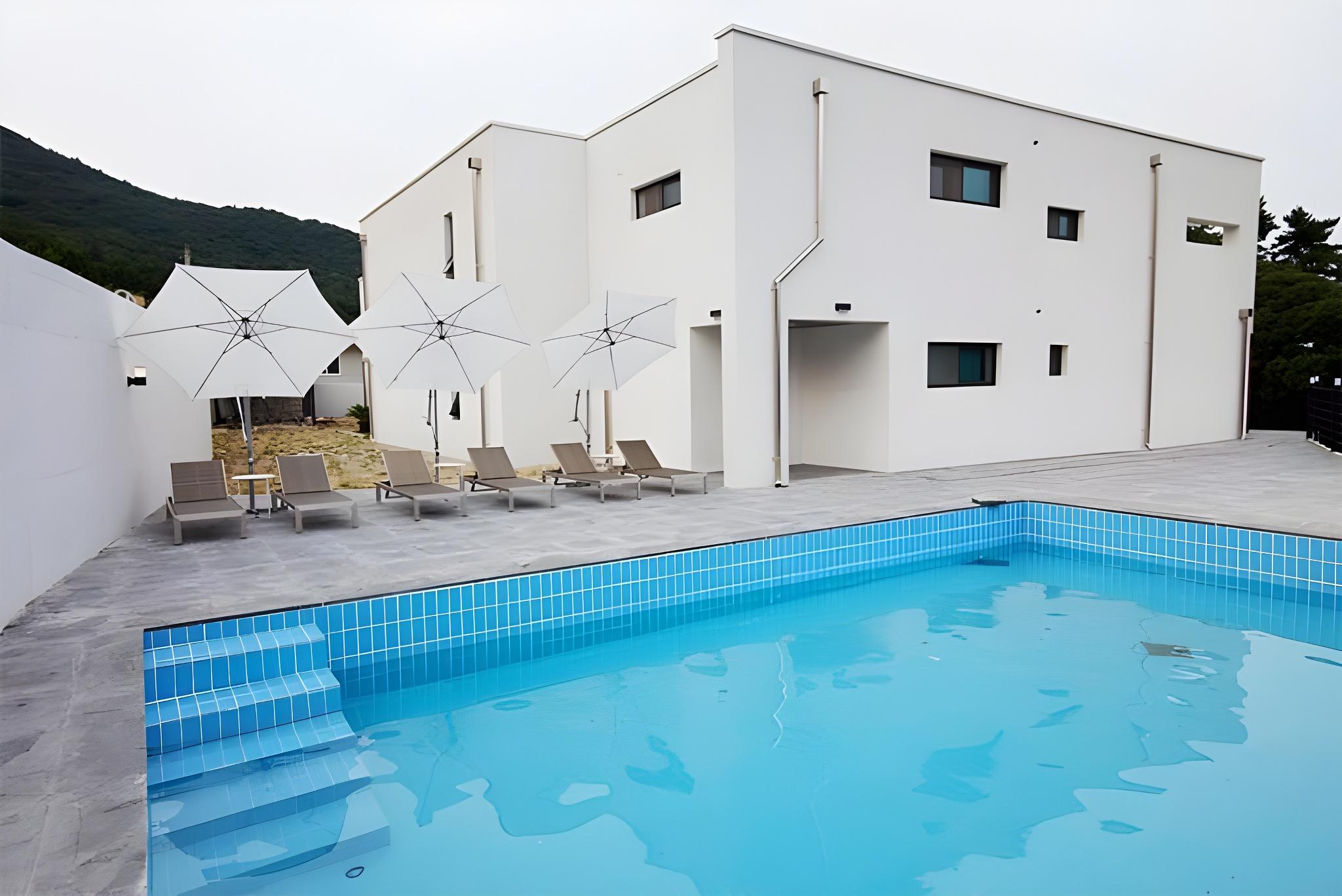 완도(보길도) 블랙스톤펜션 (Wando (Bogildo) Blackstone Pension)