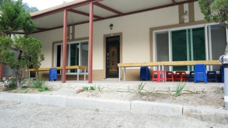 논산 꿈꾸는 시계 펜션 (Nonsan Dreaming Clock Pension)