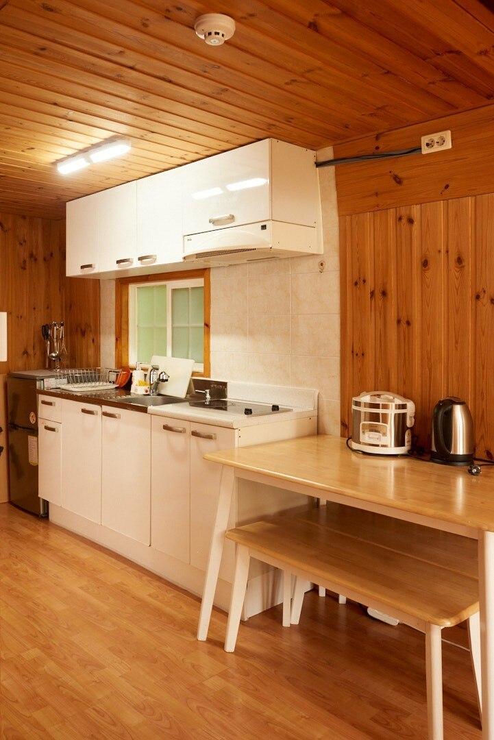 대화면의 프라이빗 하우스 (50m², 침실 1개, 프라이빗 욕실 1개) (D. 소나무(복층,독립된 캐빈형 객실))