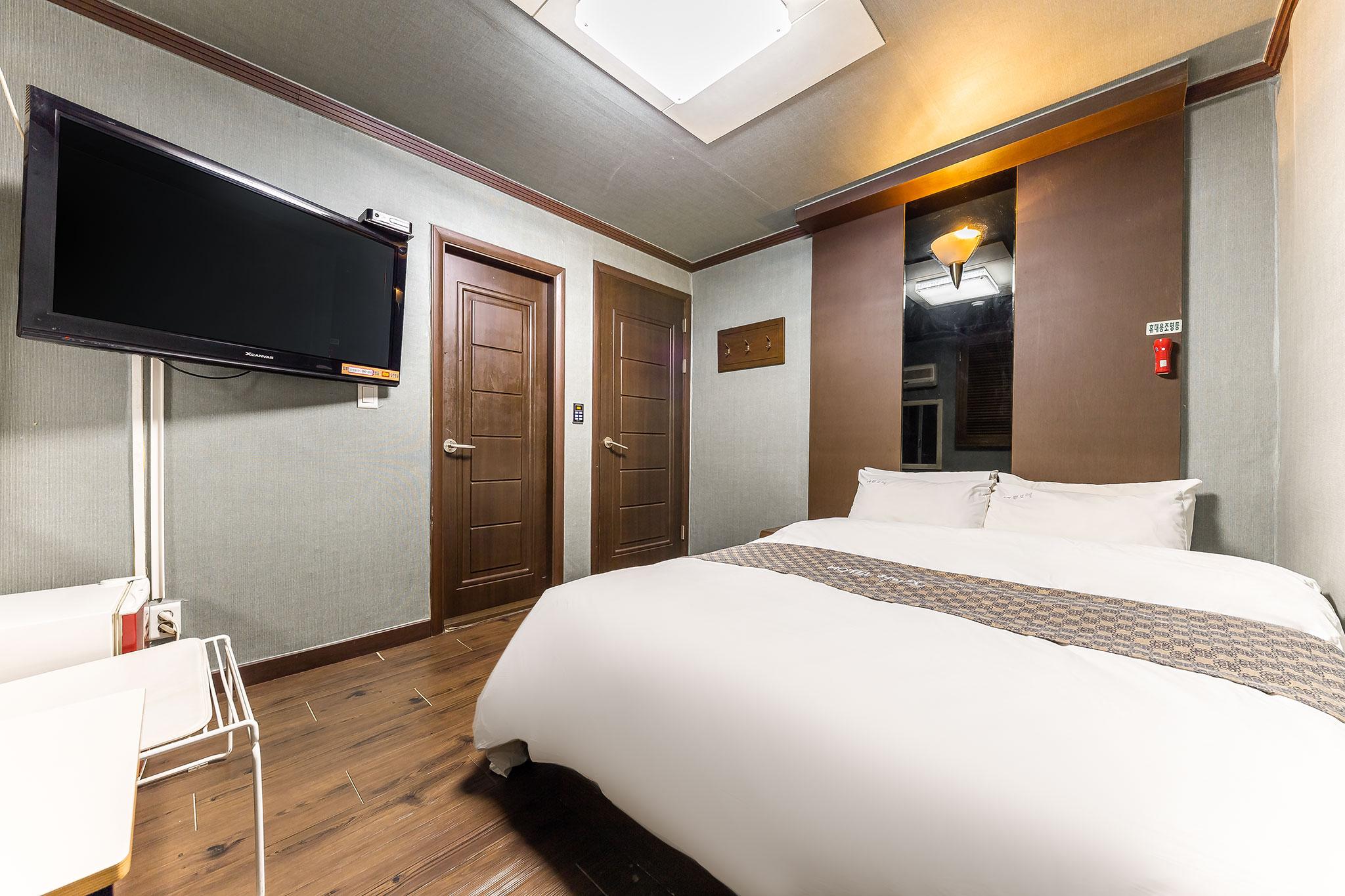 청주 예쁜모텔 (Cheongju Yeppeun Motel)