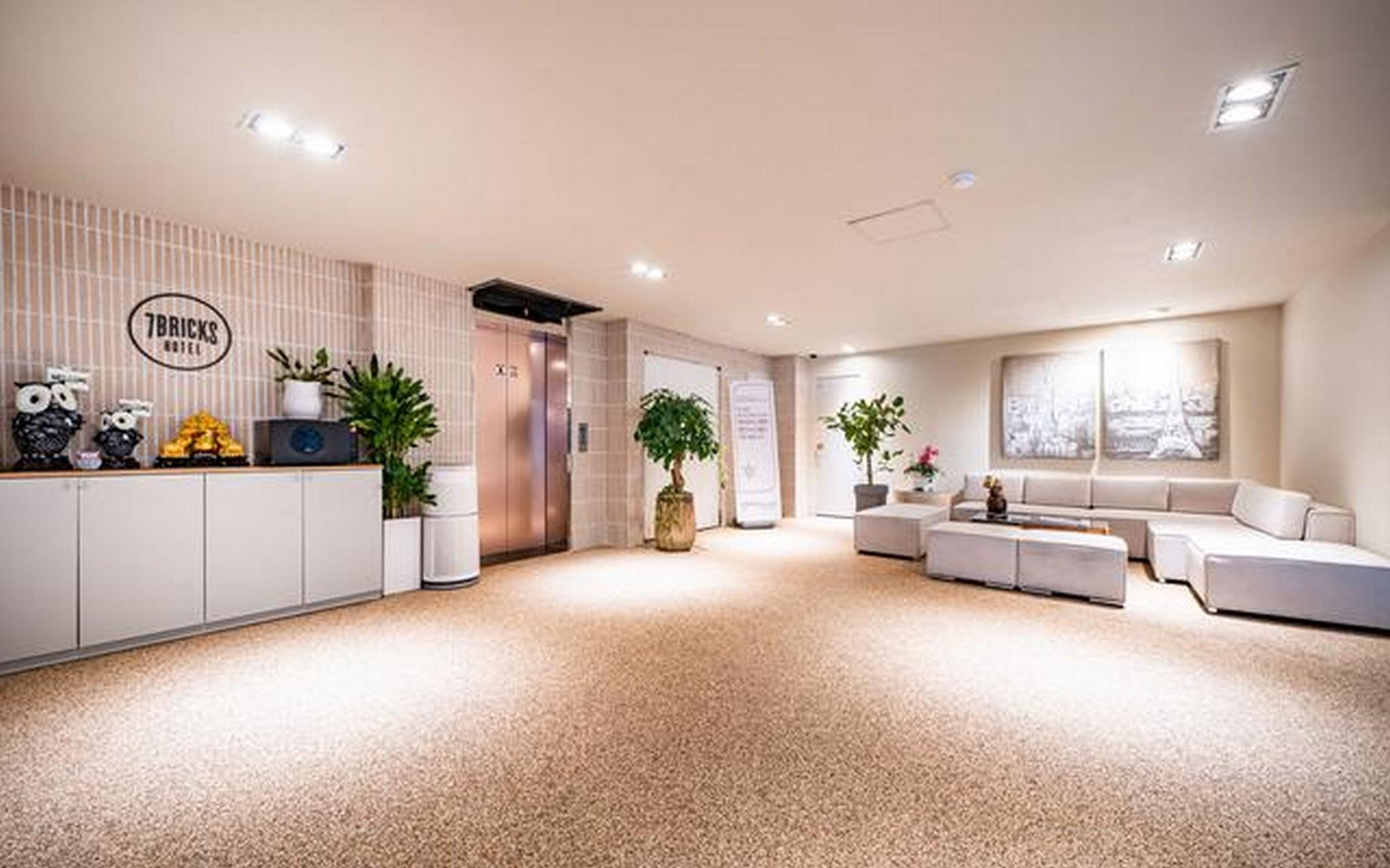 광주 상무 호텔 세븐브릭스 (Gwangju Sangmu Hotel 7 Bricks)
