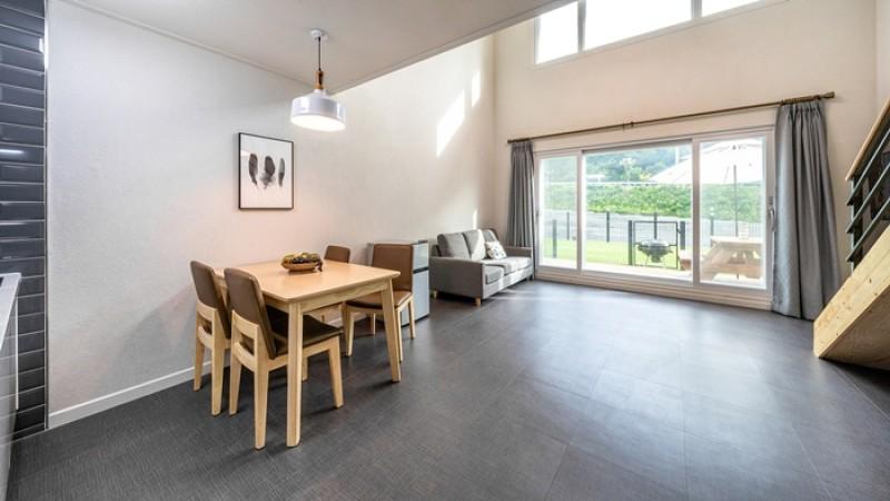 홍천 펫티움펜션 (Hongcheon Petium Pension)
