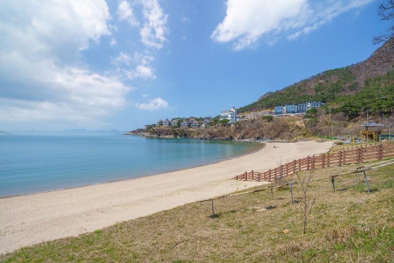 부안 모항크리스탈펜션 (Buan Mohang Crystal Pension)