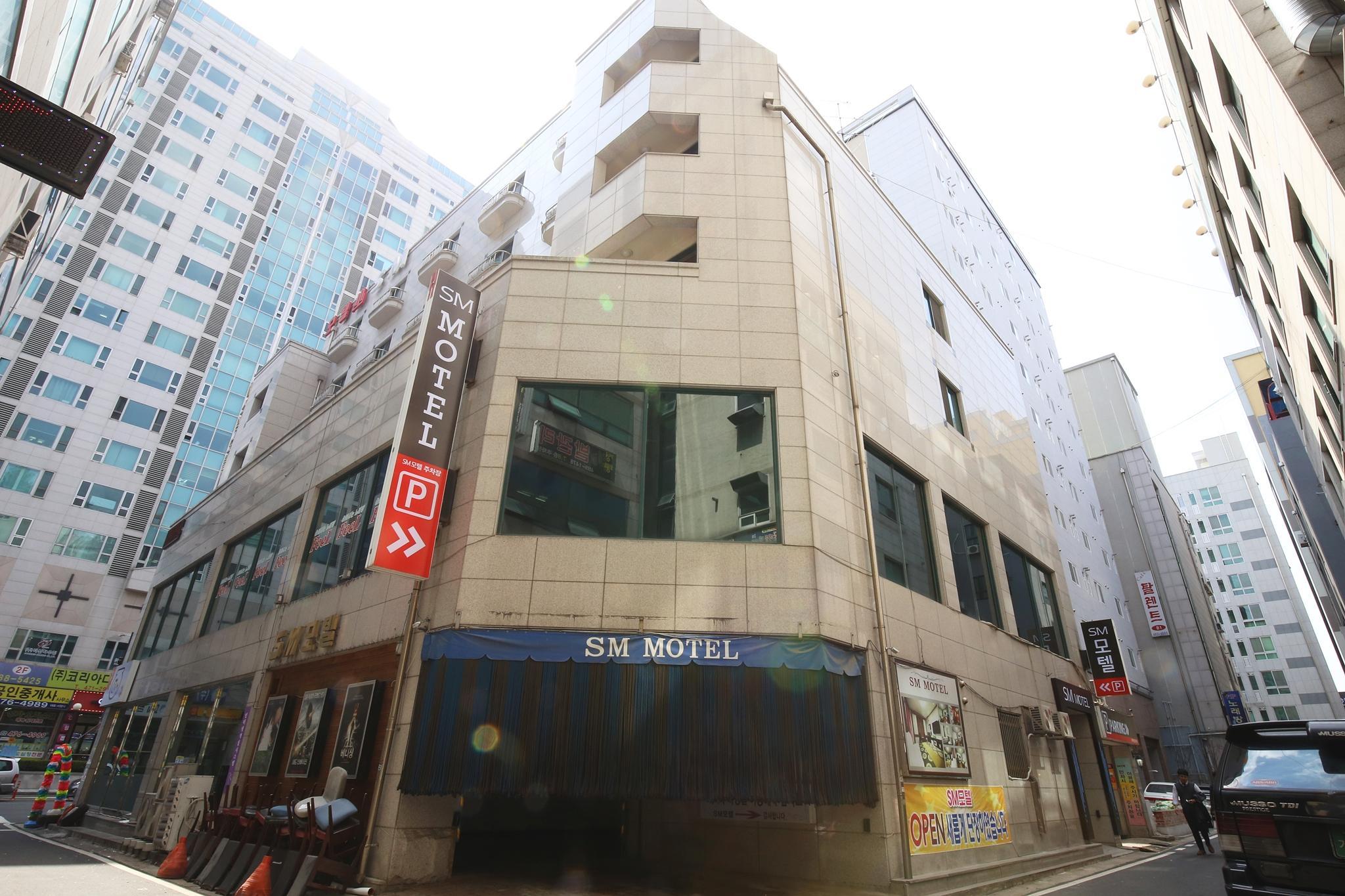 대전 둔산 프라이데이 (Daejeon Dunsan Friday)