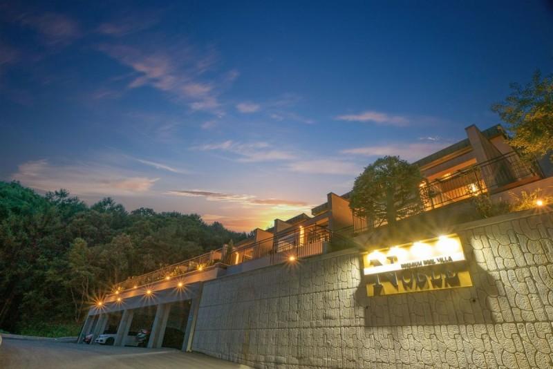 춘천(남이섬) 노블풀빌라 (Chuncheon (Nami Island) Noble Pool Villa)