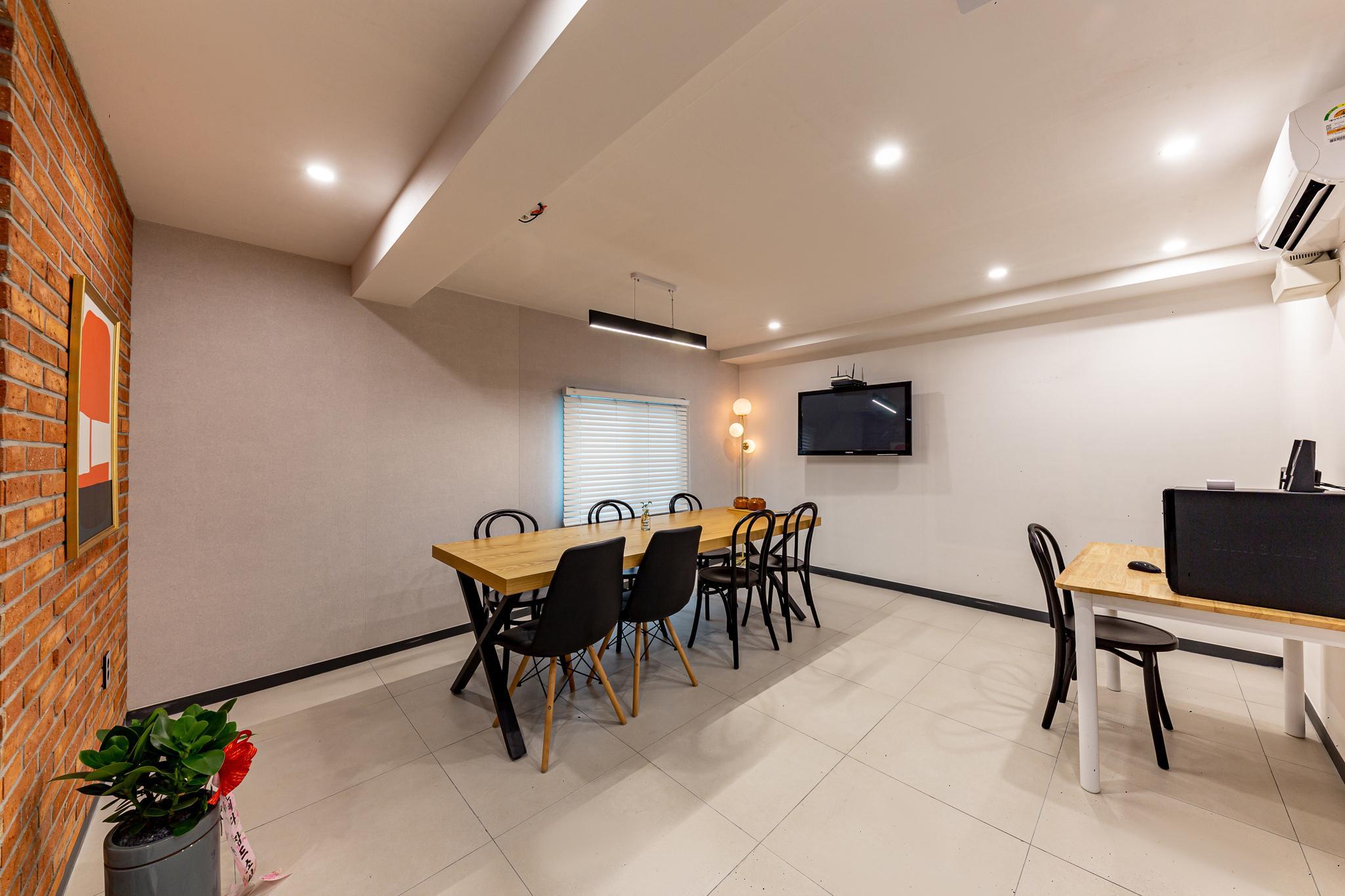 순천 YAJA 순천조례점 (Suncheon YAJA Suncheon Jorye Branch)