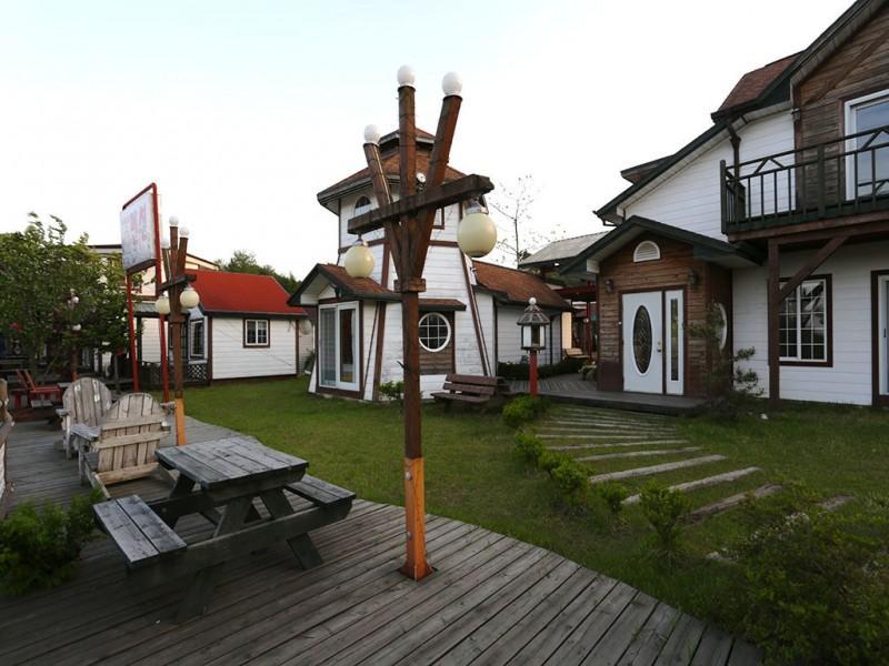 양양 설악바다나무로펜션 (Yangyang Seorak Badanamuro Pension)