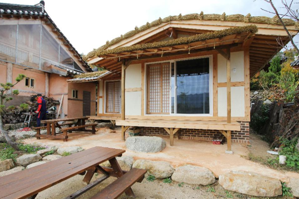 구례 운조루막둥이 한옥스테이 (Gurye Unjoru Makdungi Hanok Stay)