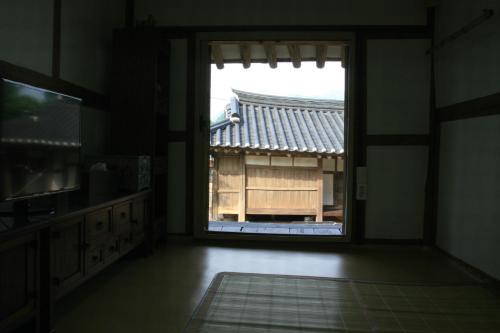 이진래 고택 (Jinrae Lee's Traditional House)