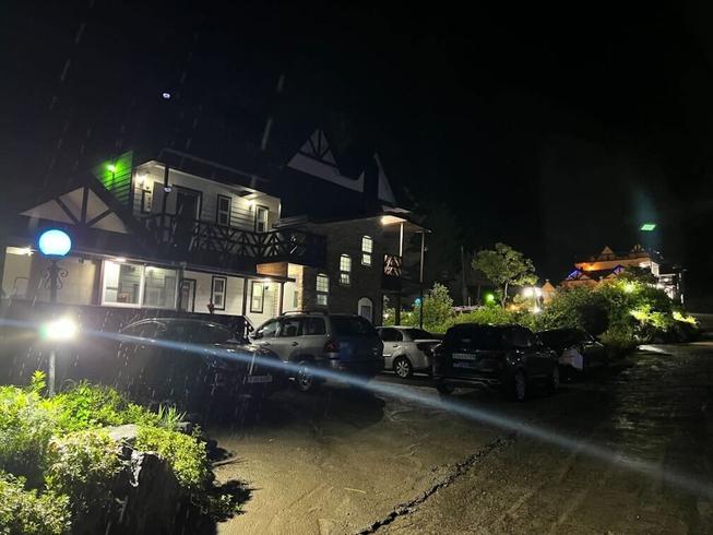 Baeksajang Hill Pension