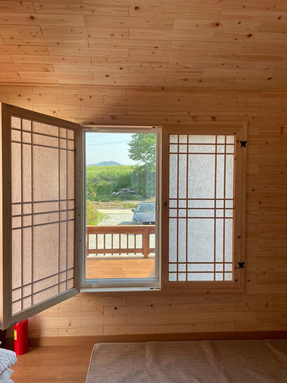 억새정원 펜션 (Buyeo Eoksae Jeongwon Pension)