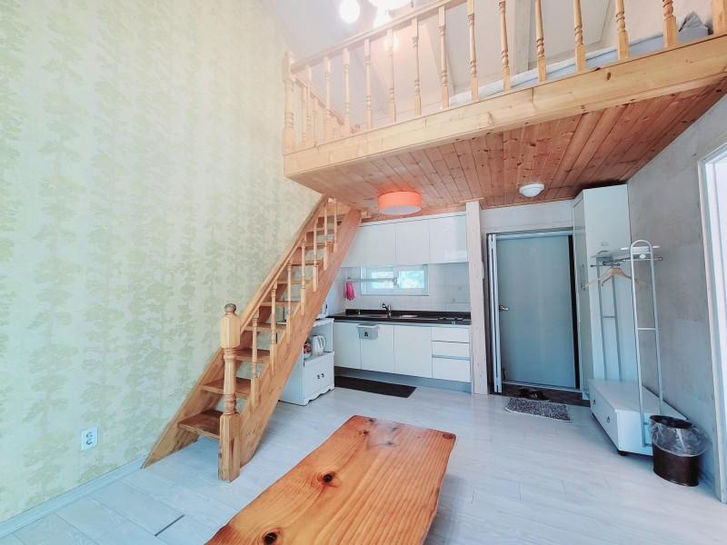 포천 산정파인트리펜션 (Pocheon Sanjeong Pine Tree Pension)