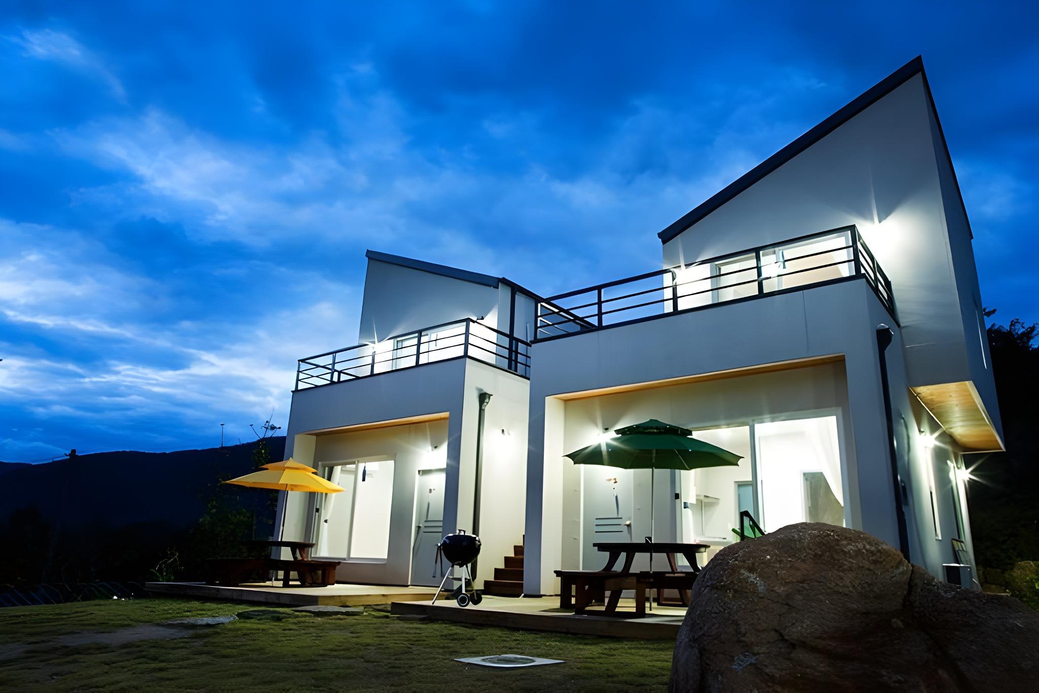 단양 소백산가는길펜션 (Danyang Sobaeksanganeungil Pension)