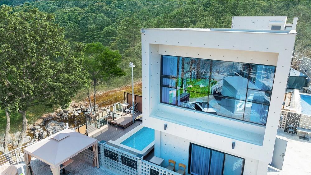 양산 프라이빗 1754풀빌라 (Yangsan Private 1754 Pool Villa)