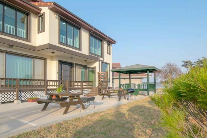 서산 웅도스토리펜션 (Seosan Woongdo Story Pension)