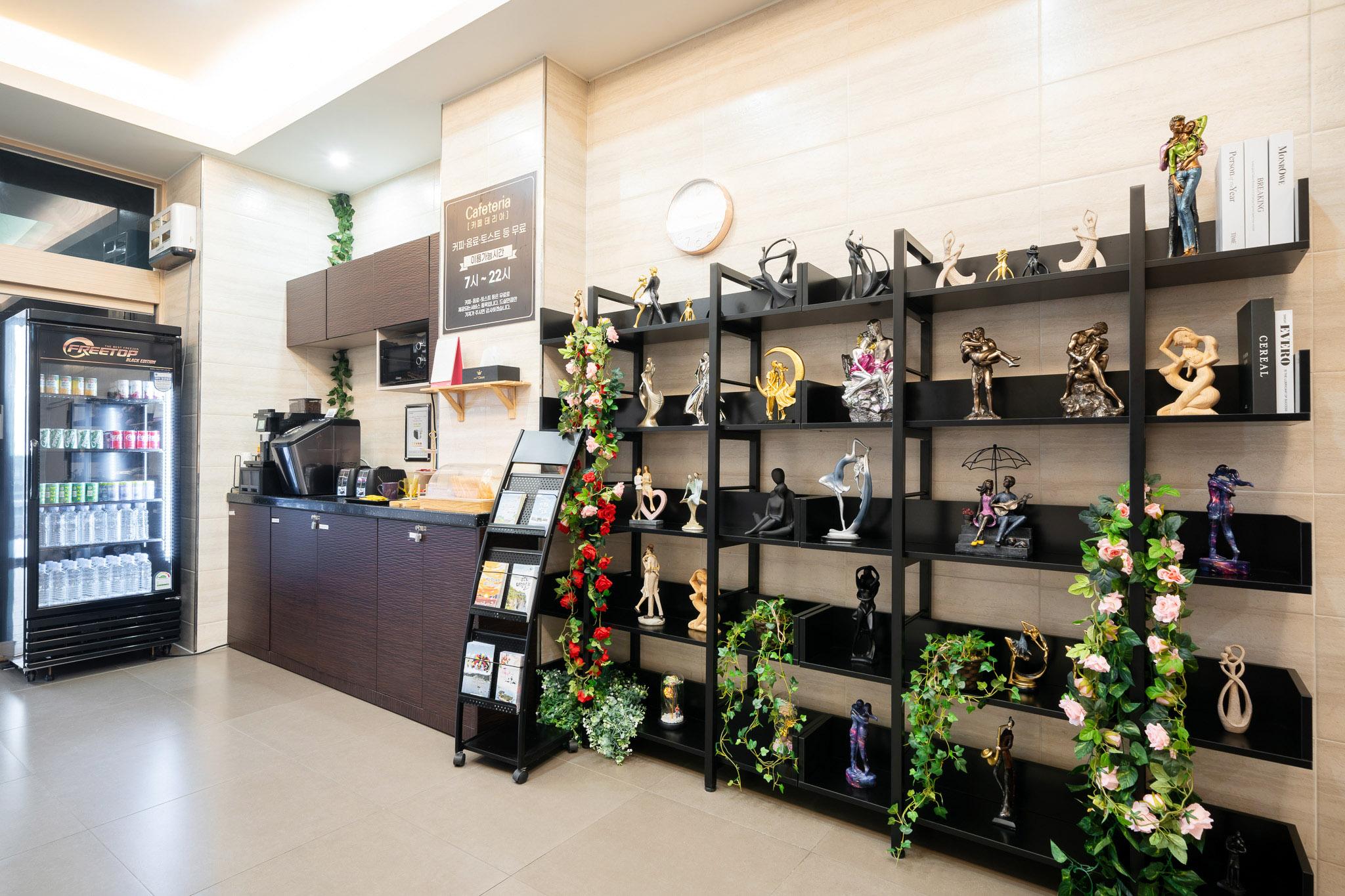 여수 호텔 더 클래식 (Yeosu Hotel The Classic)