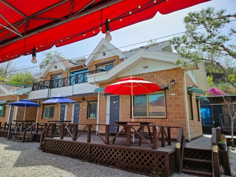 괴산 화양황토펜션 (Goesan Hwayang Hwangto Pension)