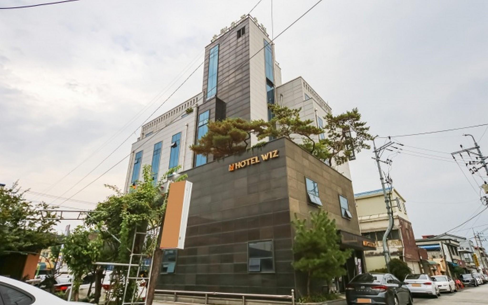 영주 호텔 위즈 (Yeongju Wiz Hotel)