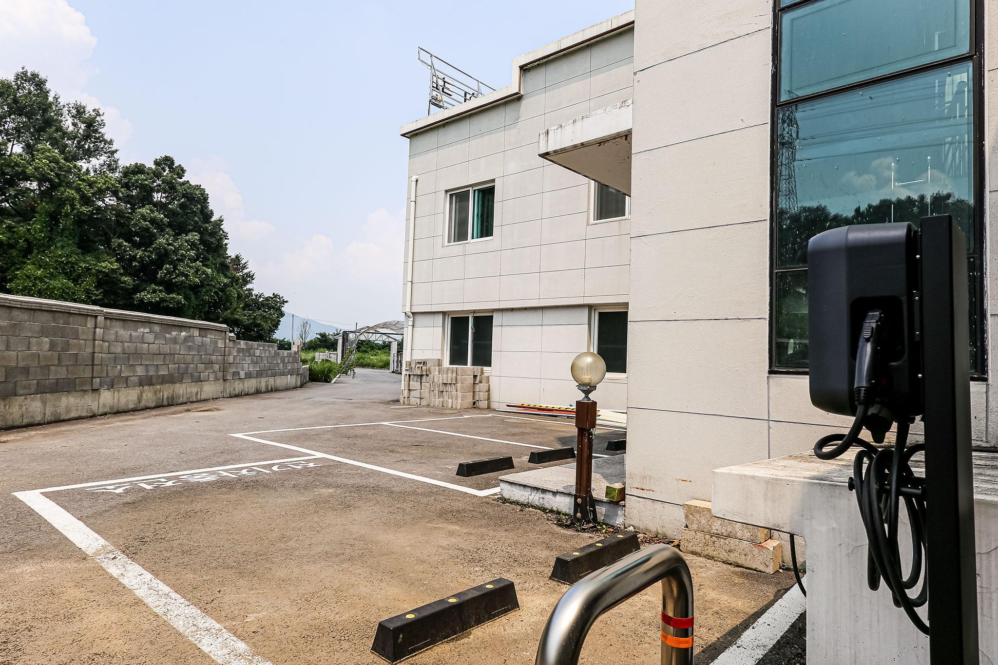 진천 아일랜드 무인텔 (Jincheon Island Self check-in Motel)
