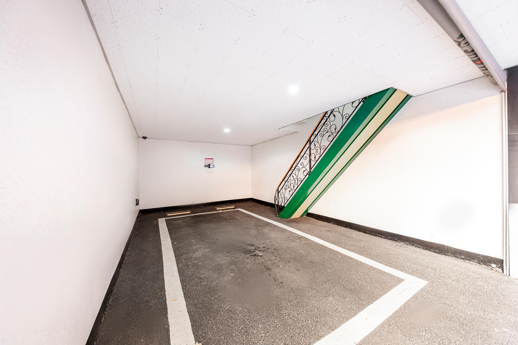 익산 쇼팰리스 드라이브인 무인텔 (Iksan Show Palace Drive-In Motel)