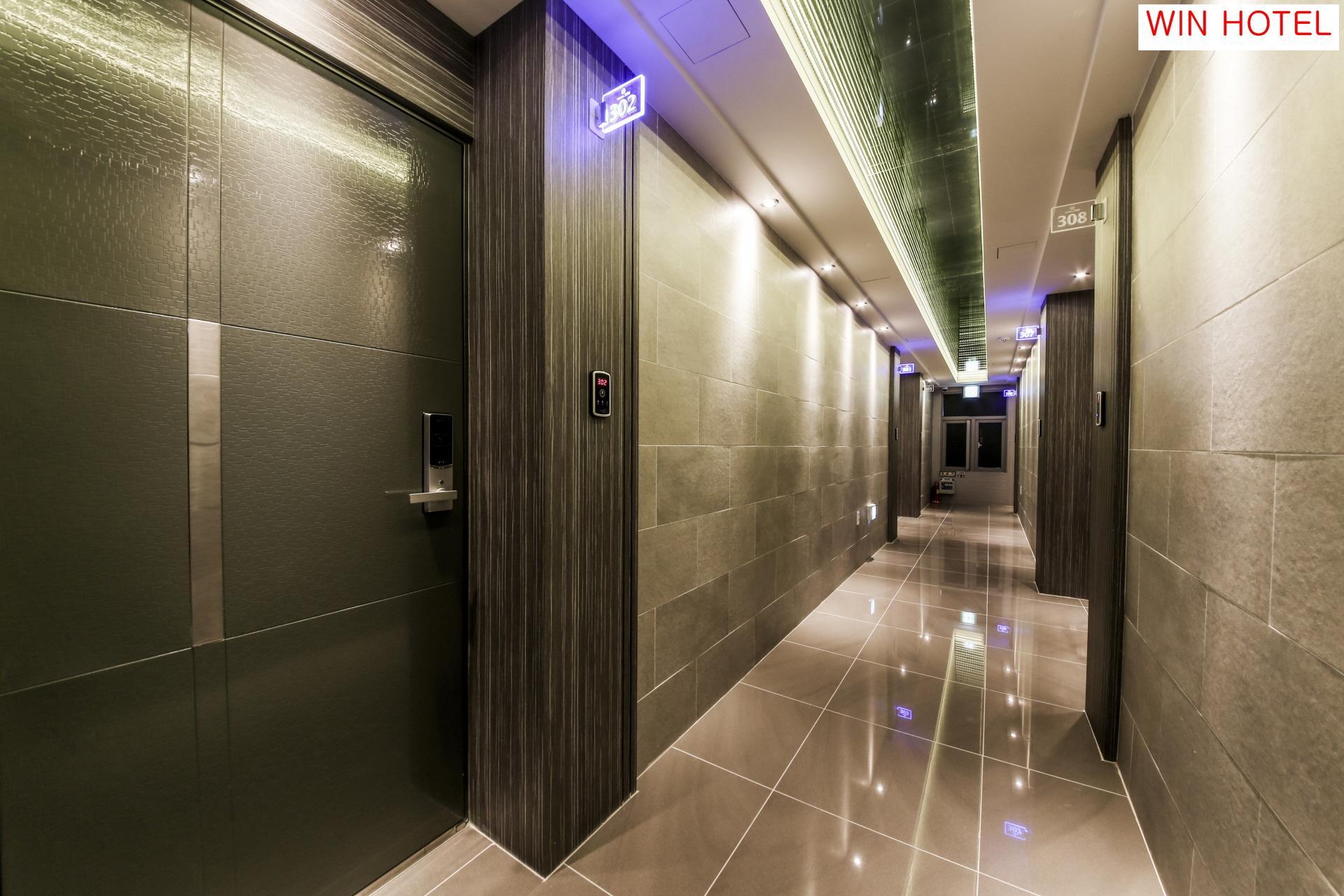 윈 호텔 (Win Hotel)