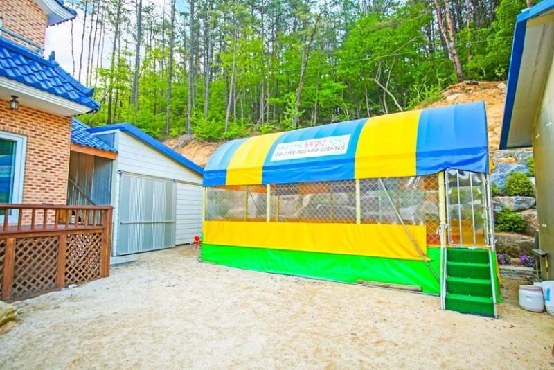 괴산 화양계곡도명산펜션 (Hwayang Gyegok Domyeongsan Pension)