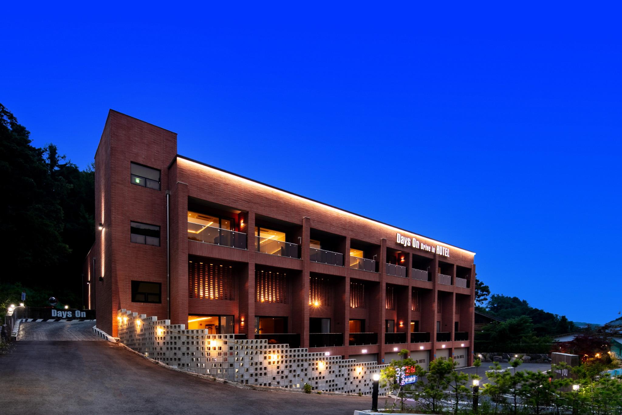 양주 데이즈온 드라이브인 호텔 (Yangju Days On Drive-In Hotel)