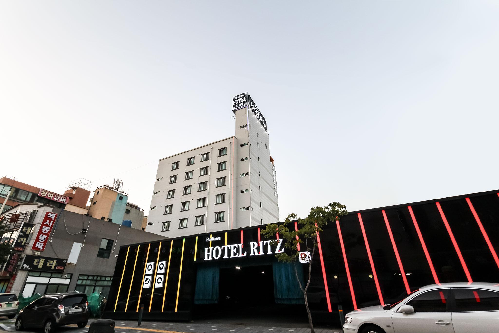광양 호텔 리츠 (Gwangyang Hotel Ritz)