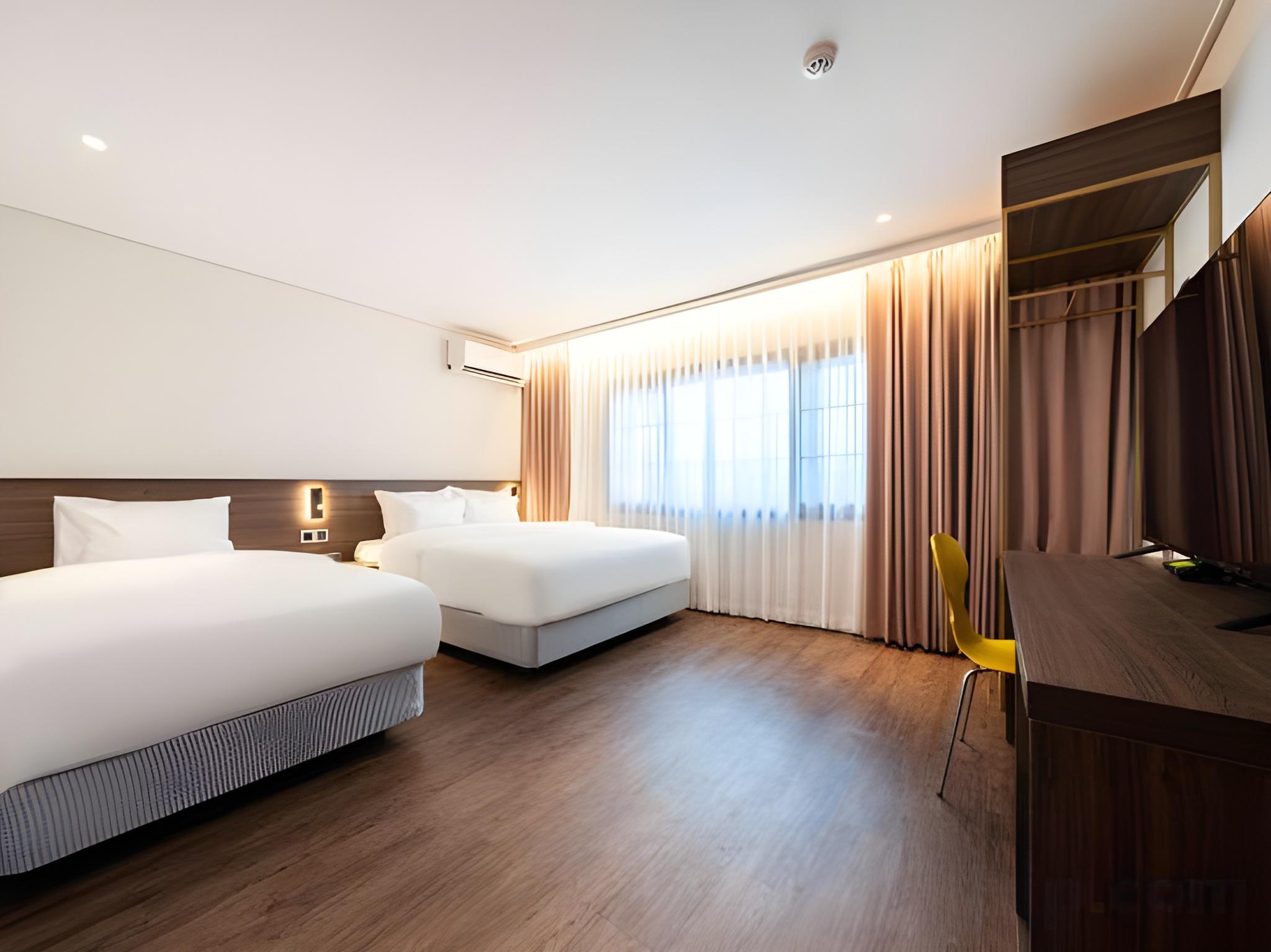 호텔 야자 목포 평화광장점 (Mokpo Peace Plaza Brach  Hotel Yaja)