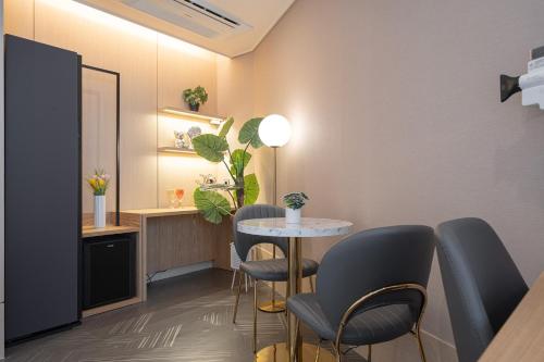 브라운도트 강릉역점 (Browndot Gangneung Station)