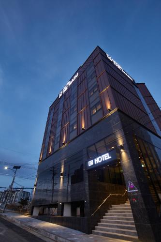 평창 호텔 더 마루 (Pyeongchang Hotel The Maru)