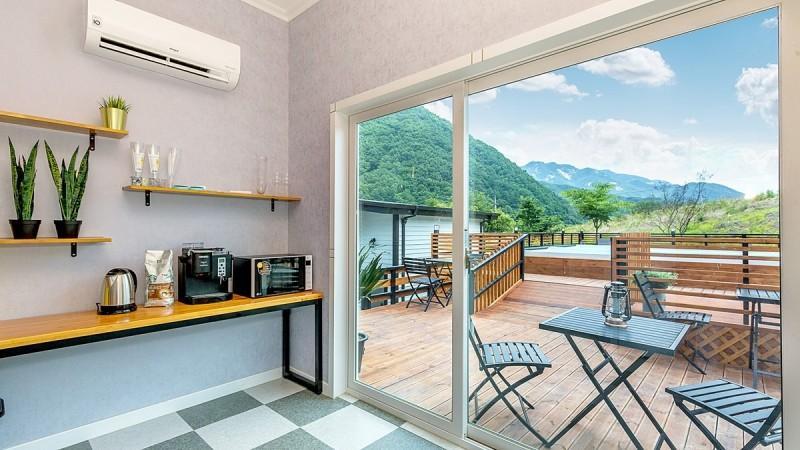 괴산 캠프클럽펜션 (Goesan Camp Club Pension)