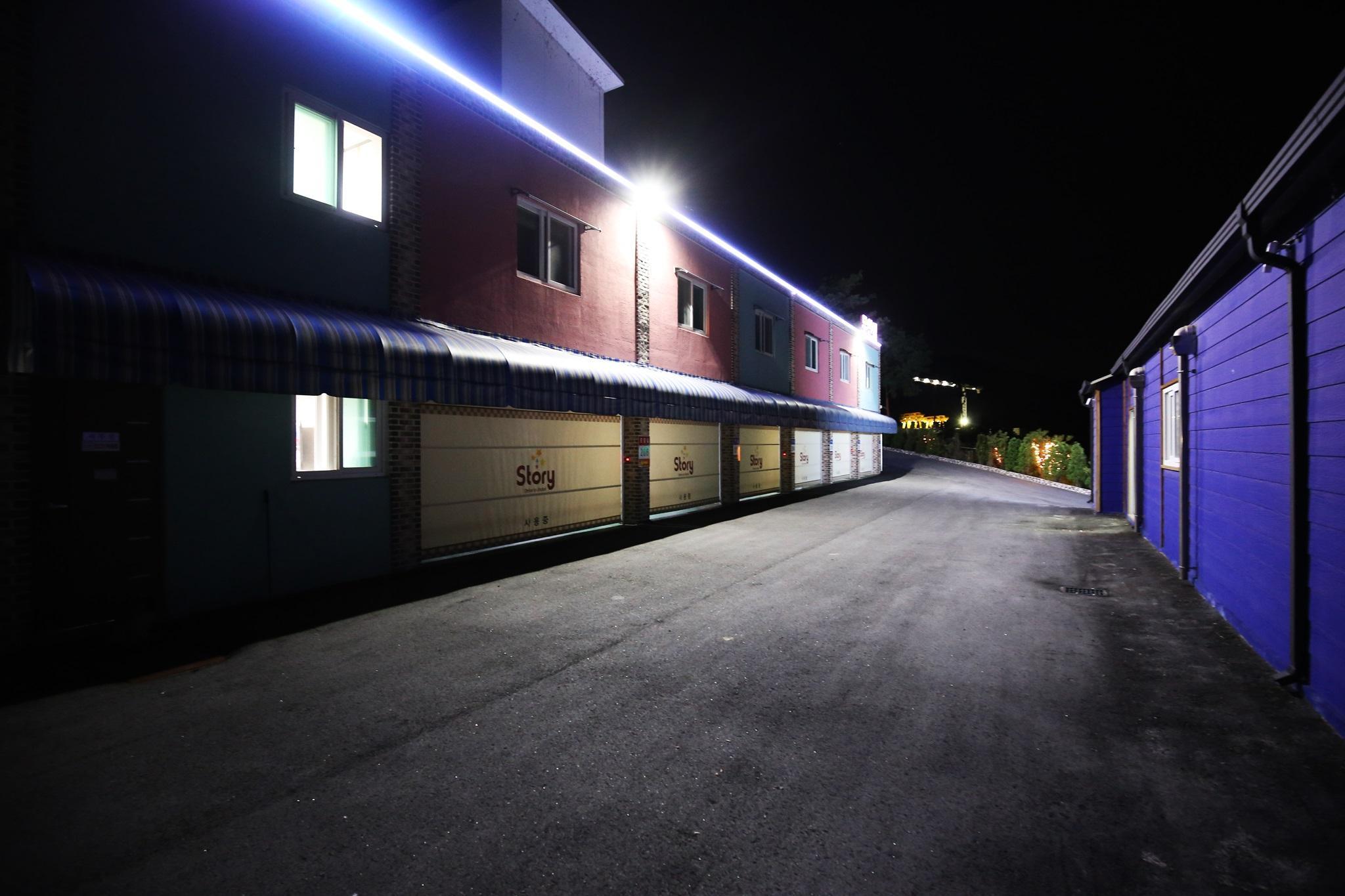 충주 스토리 무인텔 (Chungju Story Self check-in Motel)
