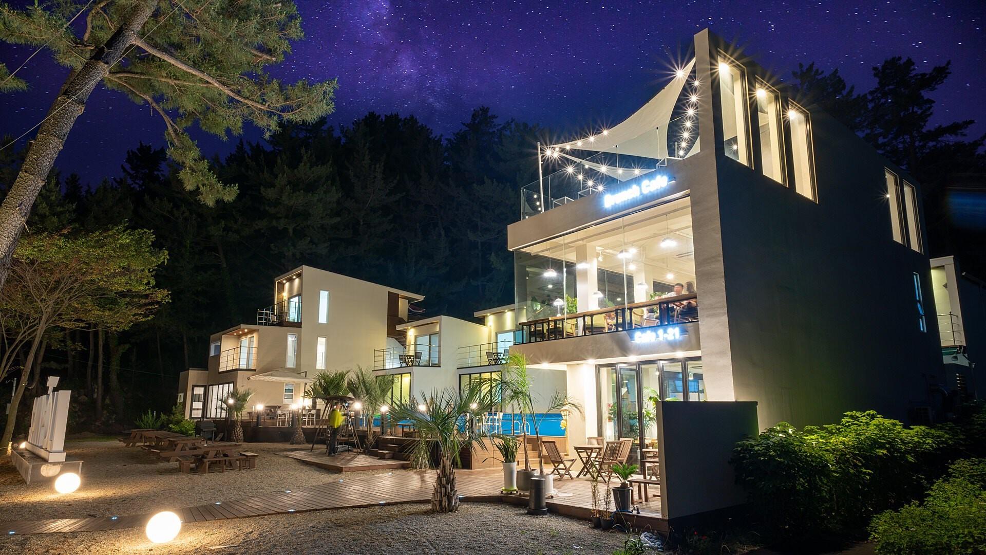 울진 산포리펜션 (Uljin sanpoli Pension)