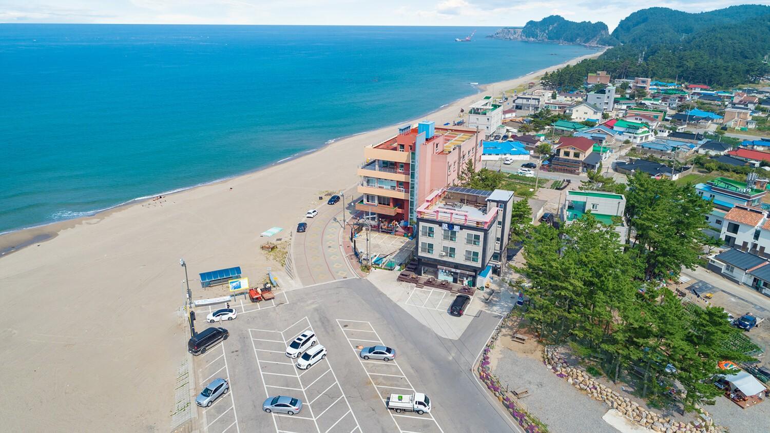 삼척 콩앤삐펜션 (Samcheok Kongaenppi Pension)