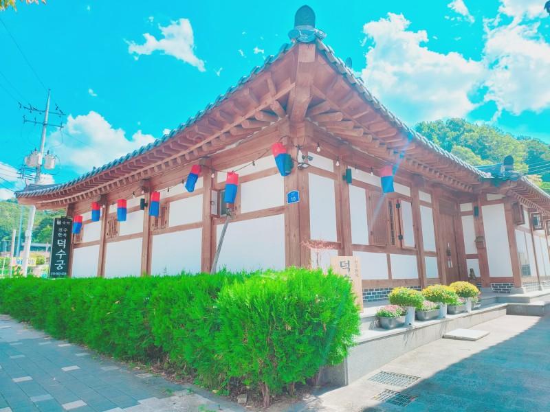 전주한옥마을 덕수궁 (Jeonju Hanok Maeul Deoksugoong (Korea Quality))