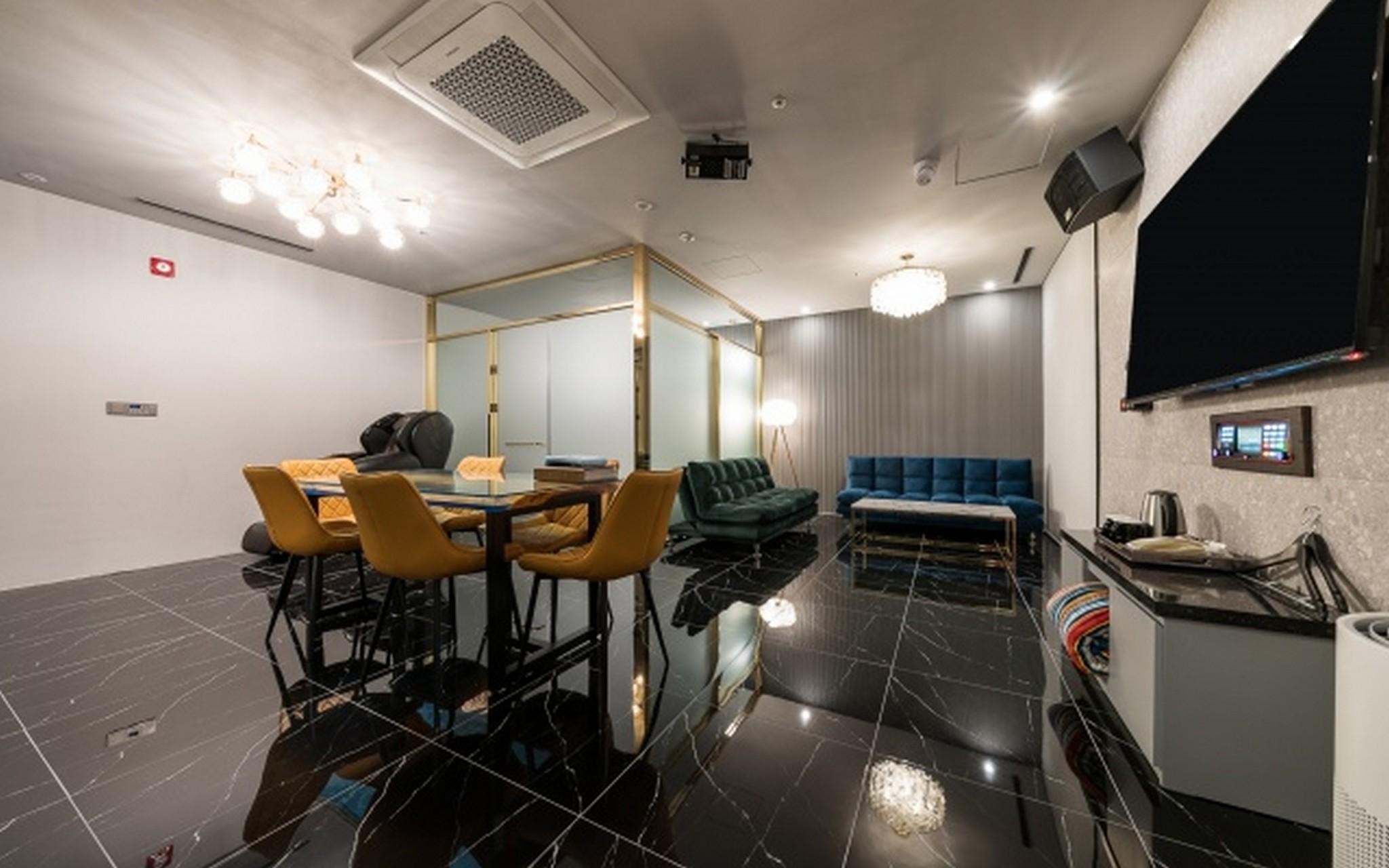 파주 야놀다가자 (Paju Yanolda Gaja)