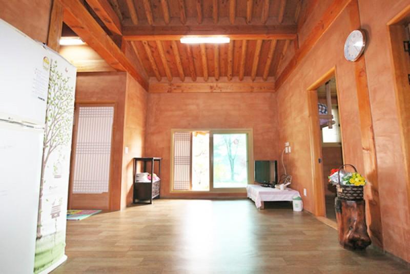 상주 어풍대황토한옥펜션 (Sangju Eopungdae Hwangto Hanok Pension)