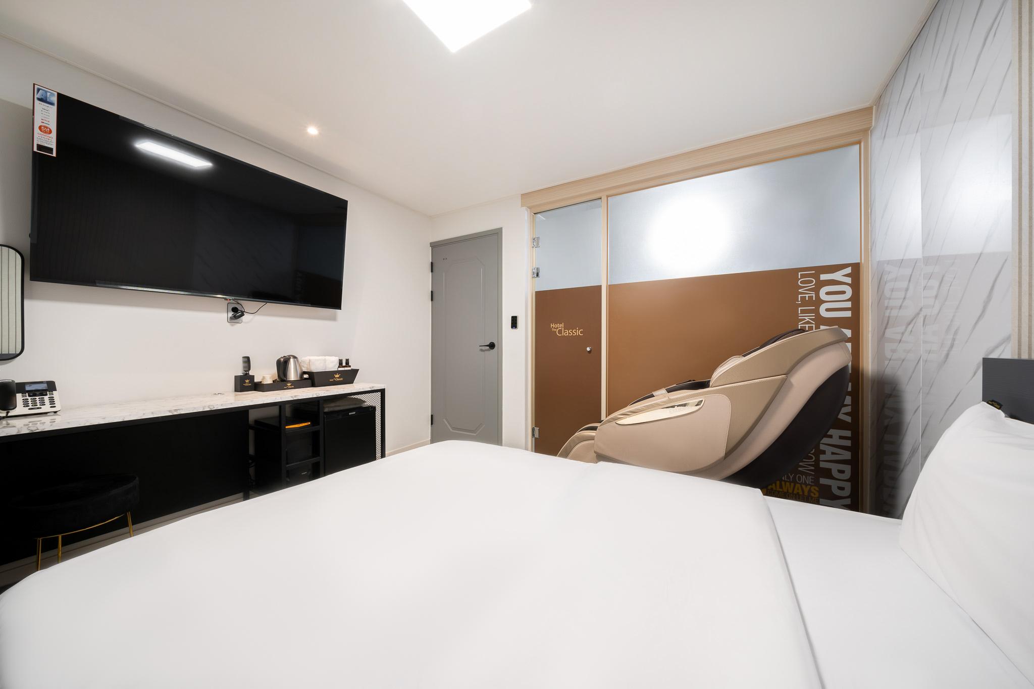 여수 호텔 더 클래식 (Yeosu Hotel The Classic)