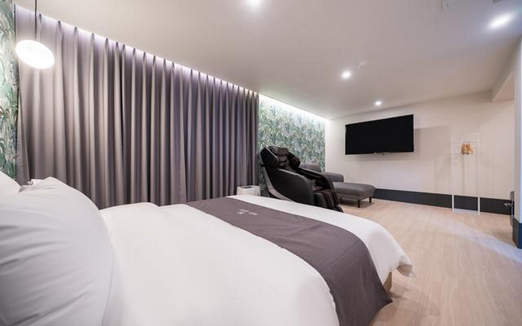 광주 상무 호텔 세븐브릭스 (Gwangju Sangmu Hotel 7 Bricks)