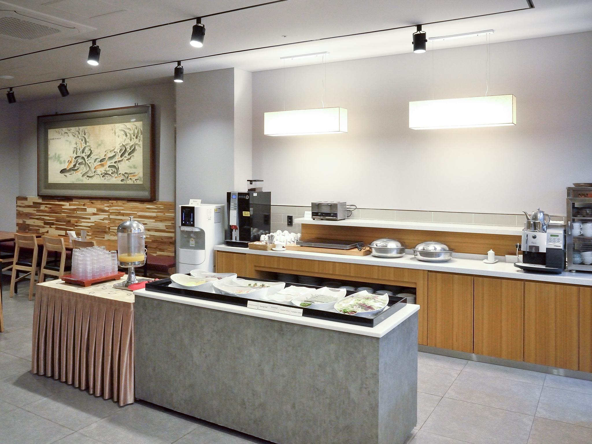 부산 관광 호텔 (Busan Tourist Hotel)